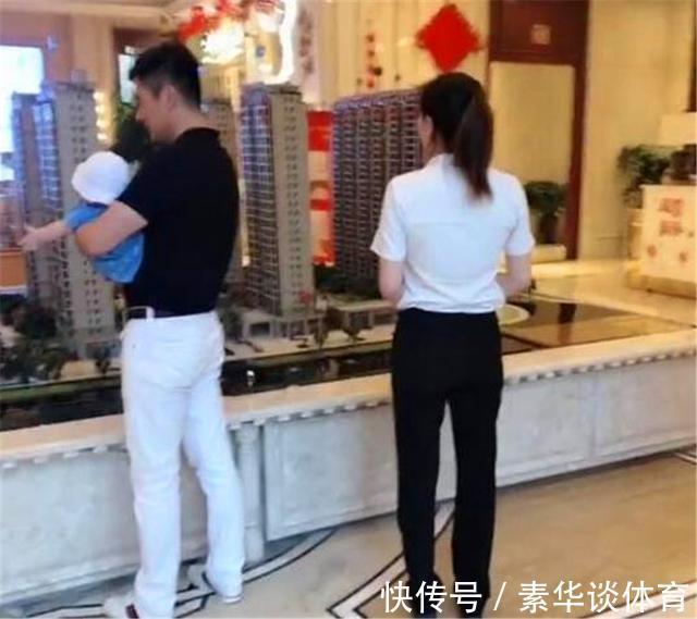 五官端正|“最宠孙女”帅爷爷火了,抱小孙女看楼盘办嫁妆,网友:想做奶奶