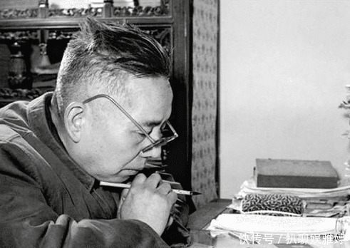张恨水#他是民国第一作家,其作品销量连鲁迅都自叹不如,真正的妇孺皆知