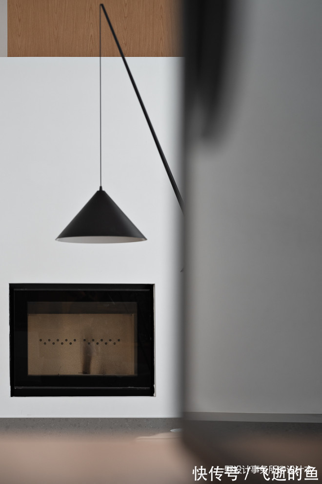 楼梯间|看400平米豪华别墅如何装修现代简约风