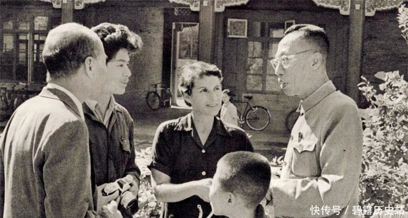  棉衣|溥仪逃出宫时，将它缝在棉衣里26年不离身，现为“国宝中的国宝”