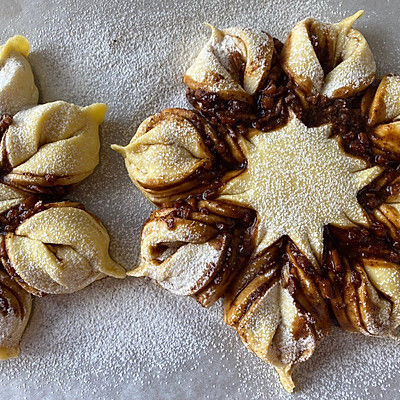 圣诞苹果肉桂雪花面包