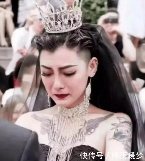 短发|记得那个“最美杀马特新娘”吗因为短发纹身走红全网,现状如何