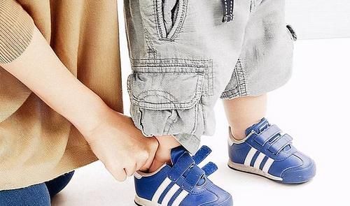 菲菲|“扔了怪浪费,给你家孩子穿吧”,宝妈假意收下后,第二天就捐了