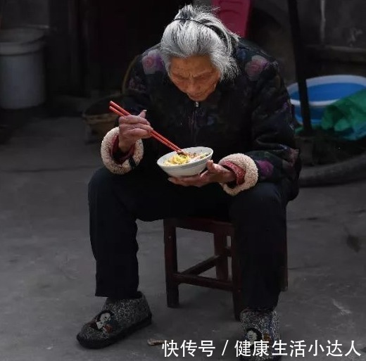 影响|60岁以后,还爱做4件事,寿命或受影响,劝你尽快改掉