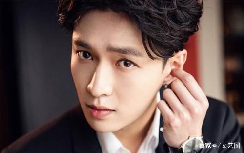 游戏机 怕被捆绑CP王一博伸手吓得张艺兴猛地后缩拒肢体接触,避嫌明显