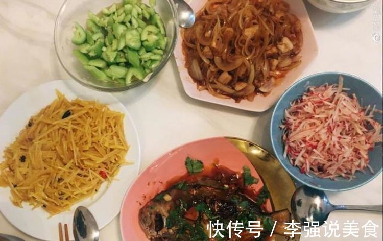 仪式感|张继科下厨做大餐,评论区沸腾了,网友:上得了赛场,下得了厨房