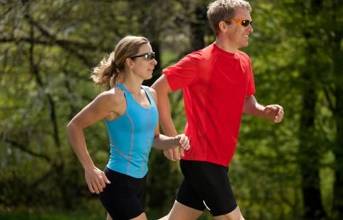 强身健体|坚持跑步好处多,但总有人说不建议每天都跑,原因是什么?