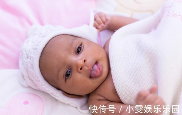 黑人|年轻妈妈生下“黑人宝宝”,爸爸觉得抱错了,奶奶:我知道原因了