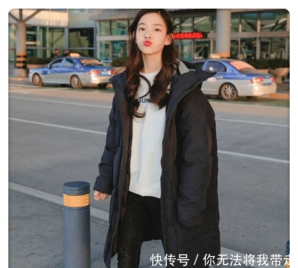 羽绒服怎么穿都显土气?因为发型没选对,几款扎发让你颜值飙升