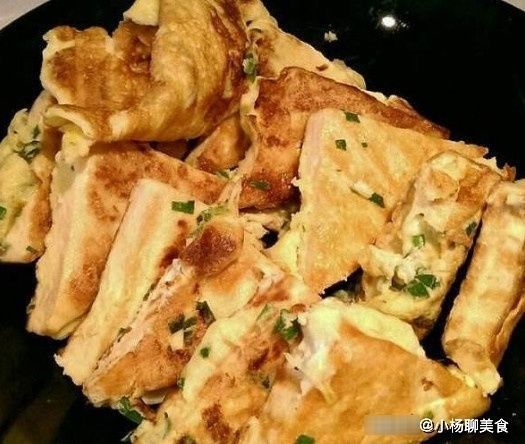 煎豆腐，千万不要直接下油锅，多加“这1步”，豆腐不碎不粘锅