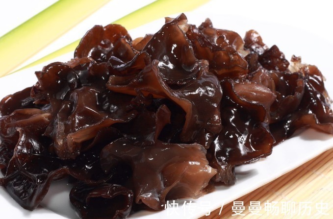 凉拌木耳|老中医提醒木耳不能和此物一起吃,知道的人不多,你们吃了吗