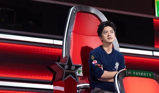 含泪|单依纯两次被封印,被看好的赵紫骅无缘九强,李宇春含泪相送