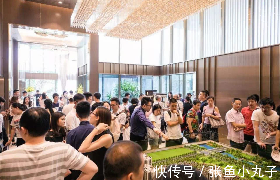售楼小姐|二期房相比一期房来说有什么差别吗?售楼小姐无奈透露背后的猫腻