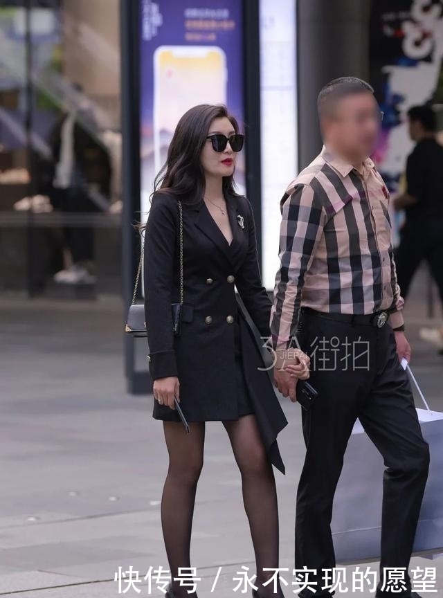 合集|街拍:美女的丝袜穿搭合集,个性时髦的搭配尽显好身材