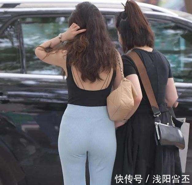 穿搭 约会必备的打底裤穿搭技巧,造型简约利落又显瘦,优雅时尚!