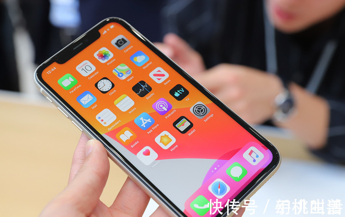 11|2年前的iPhone 11，级别相当于现在什么价位的安卓手机？