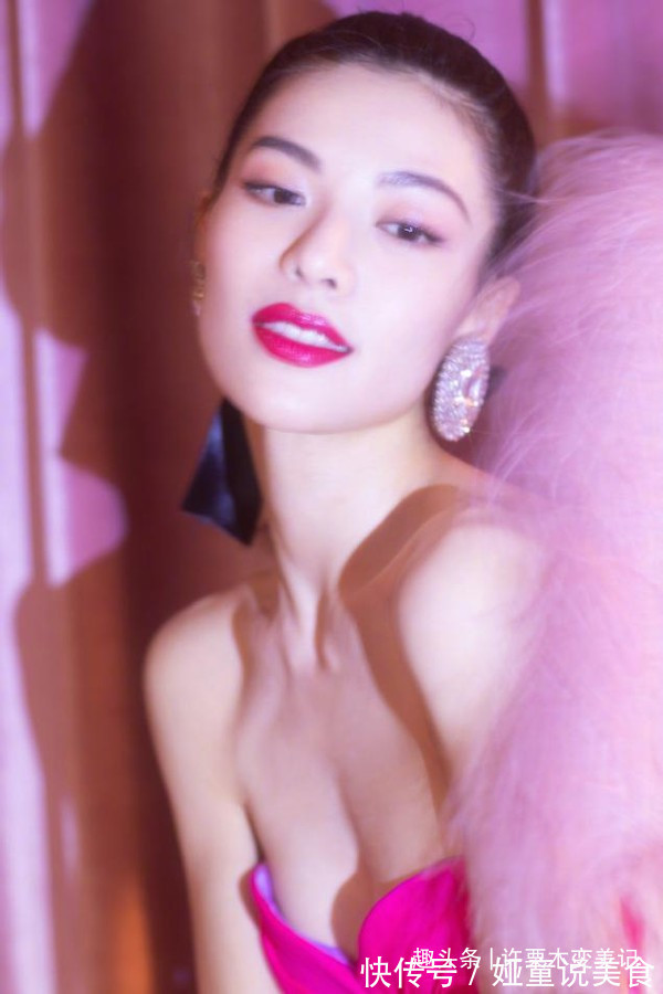 坏习惯 女人涂口红时,这3个“坏习惯”不改,口红再贵还是会掉色沾杯