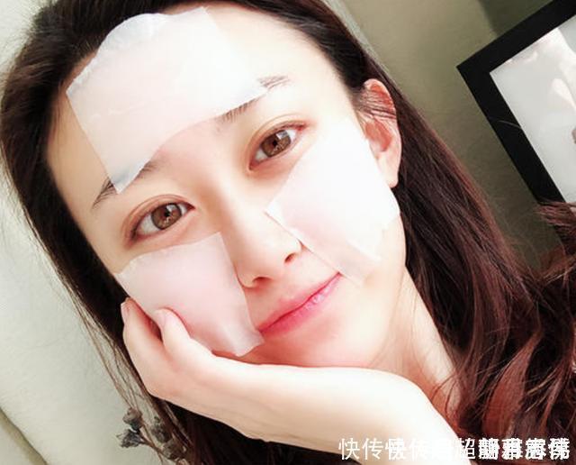 毛孔|爱长“闭口粉刺”的女生，每天坚持做这件事，皮肤白白净净又细腻