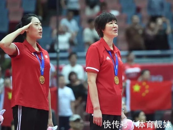 中国女排|中国女排终于迎来喜讯！郎平再度回归，这次没有让球迷们失望！