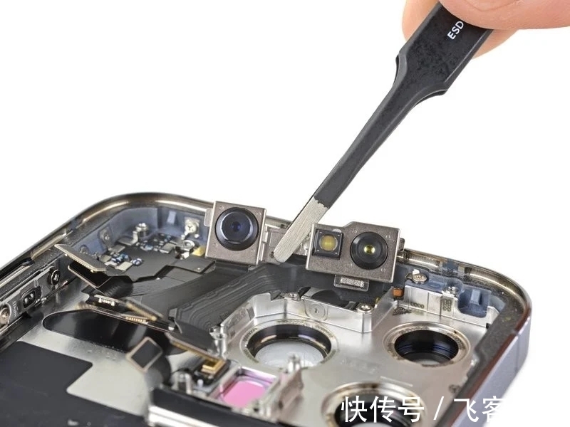 oled|iFixit 拆解 iPhone 13 Pro 称：可维修性降低