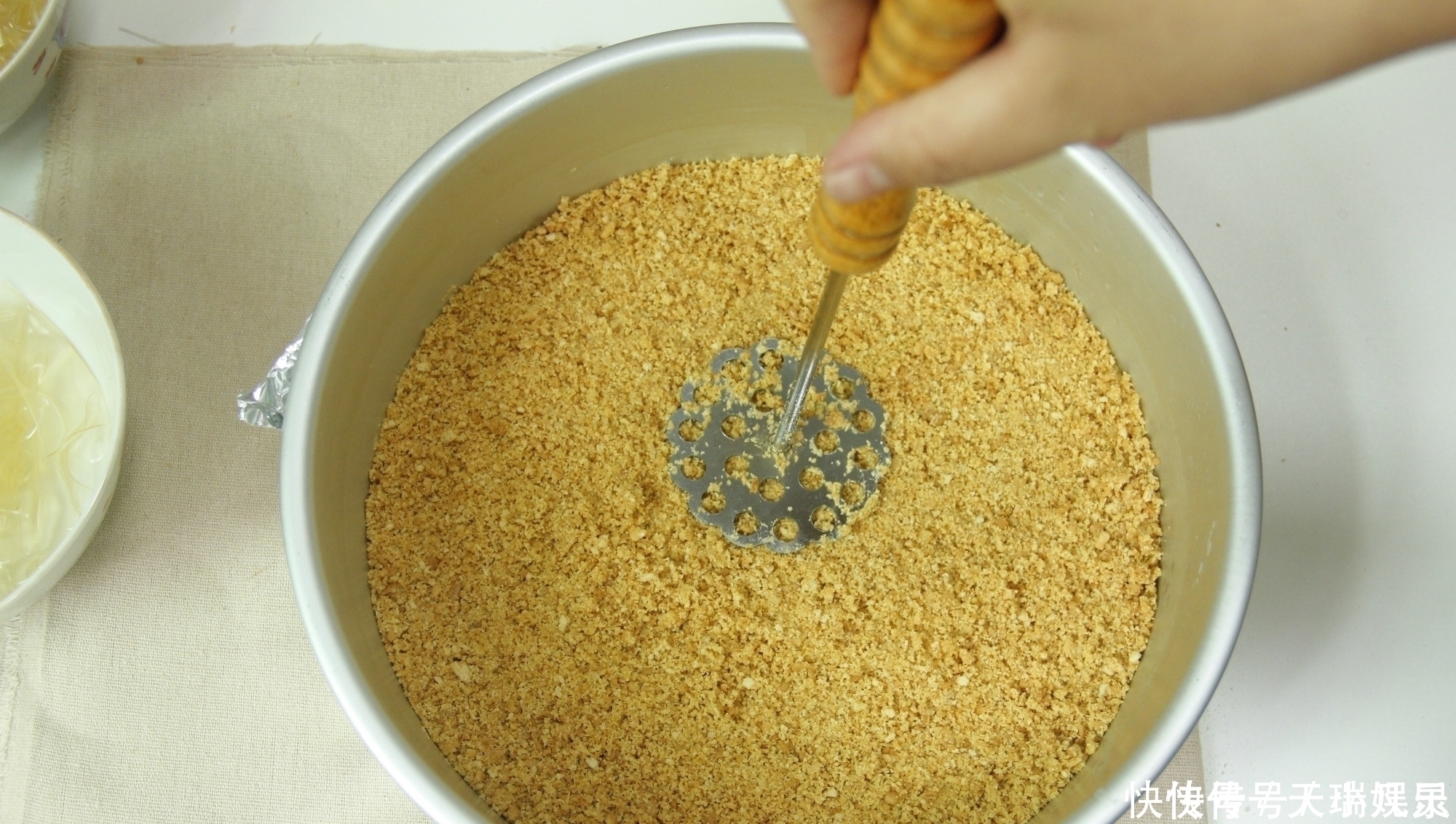 原来做蛋糕这么简单,不用烤箱也能做,再也没有在外面买过了