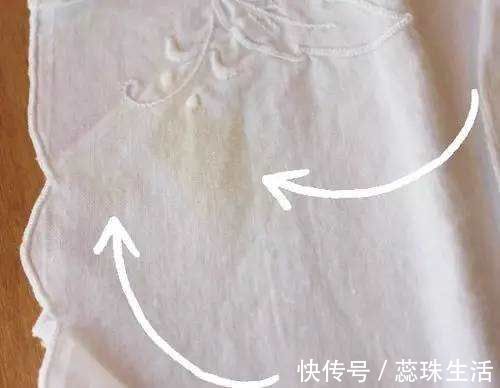 衣服不管染上什么，用这招都能洗掉，赶紧收藏