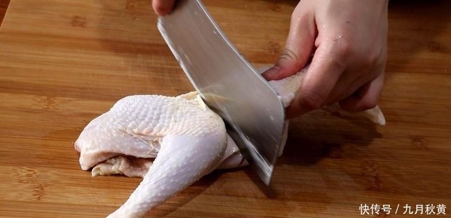 鸡汤|你吃过虫草花鸡汤吗?小火慢煨出来的鸡汤,喝着特别的鲜