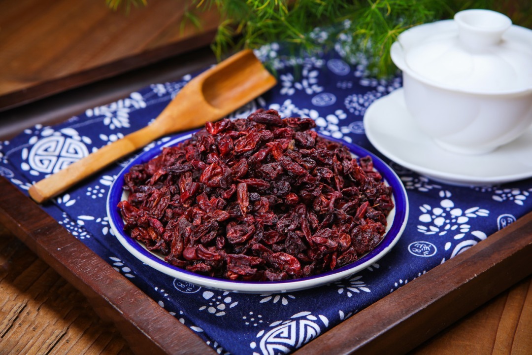 养生|一味山茱萸，养生大功效！胜过当归参，补益肝肾、壮筋骨、抗疲劳