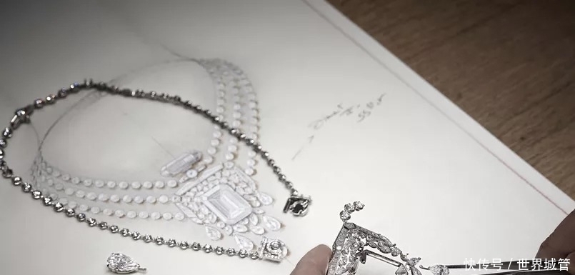 为纪念香水而定制的绝世项链,主钻55.5克拉,且有钱也买不到