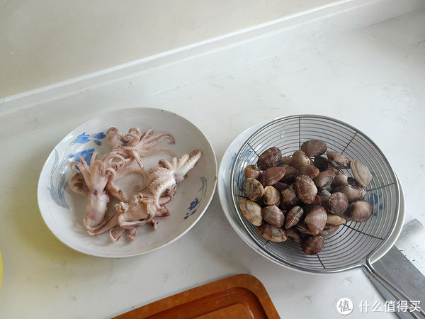 小鱿鱼|想贴秋膘,从这碗汤开始吧!随手一煮鲜掉眉毛,太简单