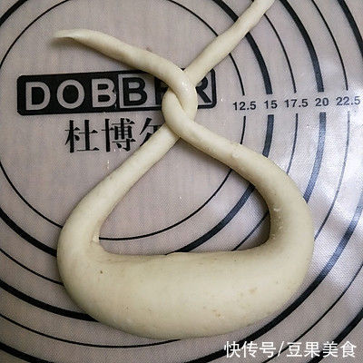 碱水面包的经典做法，不会你就Out了