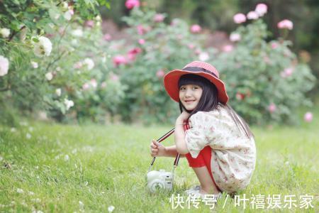 把手机|孩子爱玩手机的4大原因公示,无数家长无地自容!包括你吗