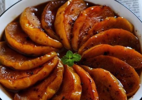 冬天|冬天的苹果就要这样吃,营养全面易吸收,尤其老人小孩要多吃