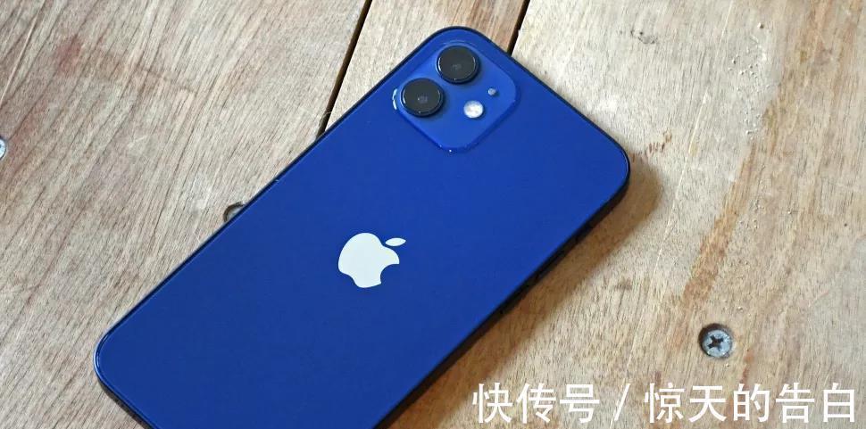 电池容量|三星 Galaxy S21 与 iPhone 12 对比：苹果勉强战胜