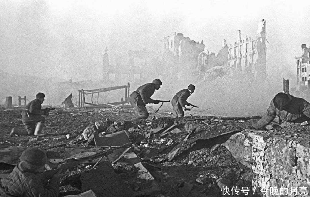 德军|斯大林格勒有多惨烈，新兵平均活不过一天，能活过三天就当连长