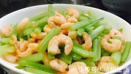 改善|女性想要不显老,3种食物换着吃,帮助消化,改善血液循环