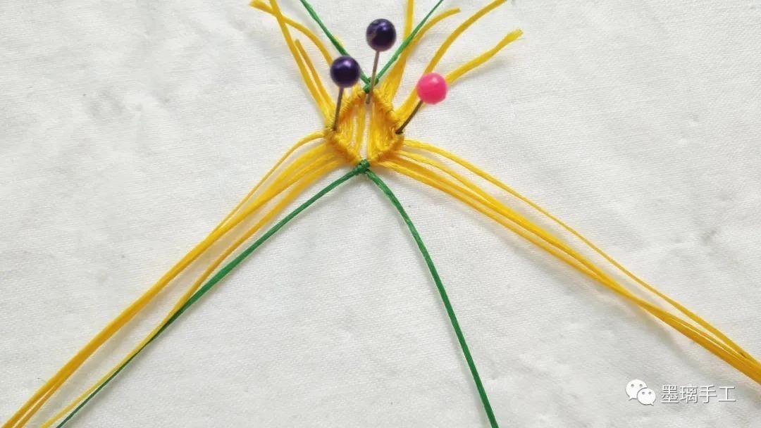 编绳|分分钟钟能学会的手工教程 一看就会的diy手工编绳斜卷结手链