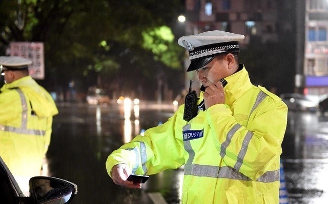发明|诸葛亮临终前发明1物，救了蜀国10万大军，如今交警每天都使用