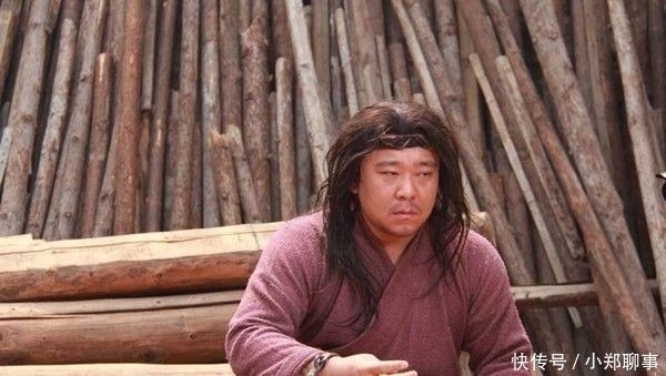 此人在梁山排名第五十一,武艺不高运气好,力斩八十万禁军教头