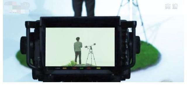 央1中秋晚会,王祖蓝一首《火锅》尬出天际,周深一开口感觉来了