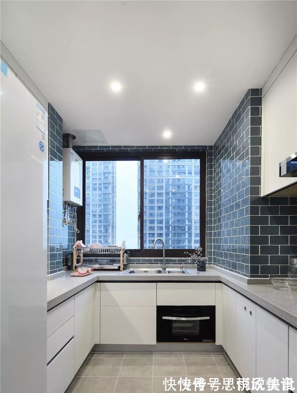 北欧风|127㎡休闲北欧风,卫生间超大的镜面柜,舒适明亮