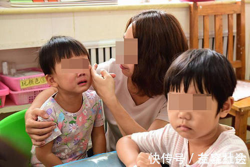 为人父母|幼儿园接娃“鄙视链”流行，钱挣得越多反而越垫底，你排在第几？