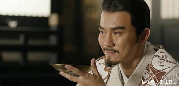 当做|对于父亲的告诫,始终当做耳旁风,为何在曹丕心里父亲不如司马懿