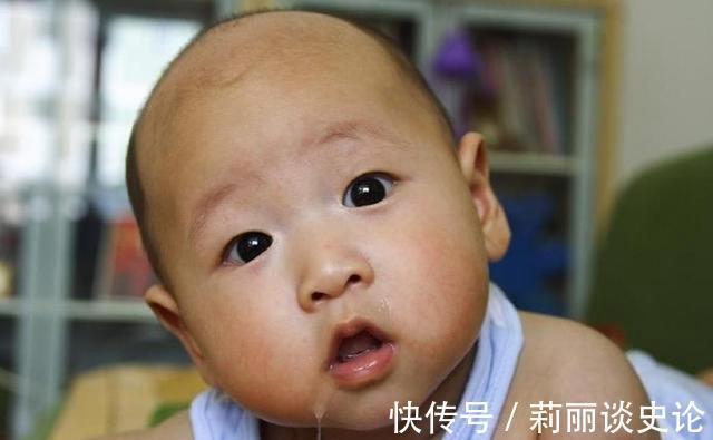 养育|宝宝6个月后发育有哪些变化?该如何照料?这份养护建议请你收好