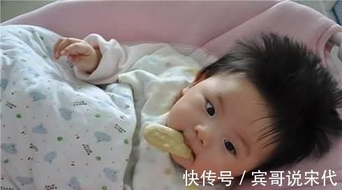 协调性|宝宝在半岁后，这些食物要常吃，有益于宝宝的健康发育，宝妈注意