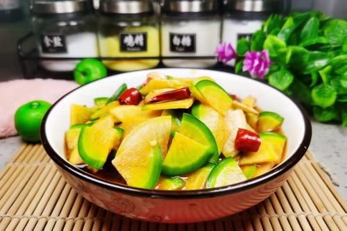 秋季正是吃它的时候，买来一腌一拌密封2小时，随吃随取，方便