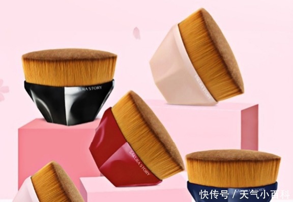 海绵|涂粉底液时,刷子和海绵哪个好用错那么多年,难怪妆容不服帖!