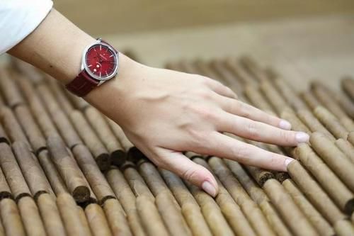 渐变表盘，让时光流逝得更慢一点