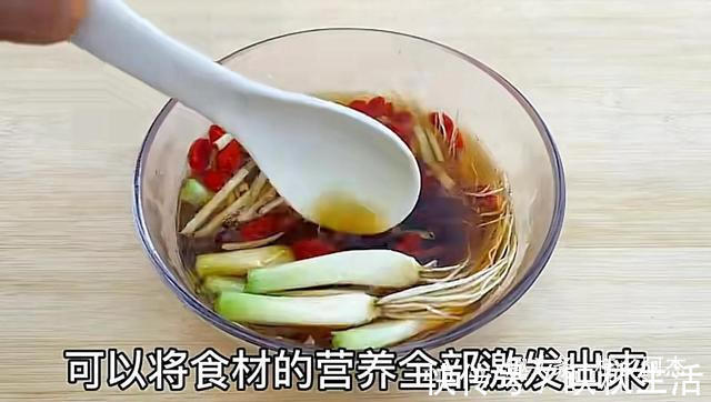 挥发油|扔葱根等于扔钱,葱根原来是个宝,作用这么厉害,太实用了