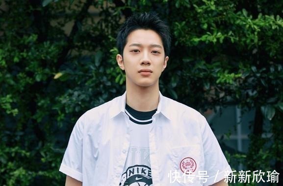 賴冠霖歸國(guó)后成糊咖！同是南韓歸國(guó)藝人，黃明昊朱正廷憑啥大火